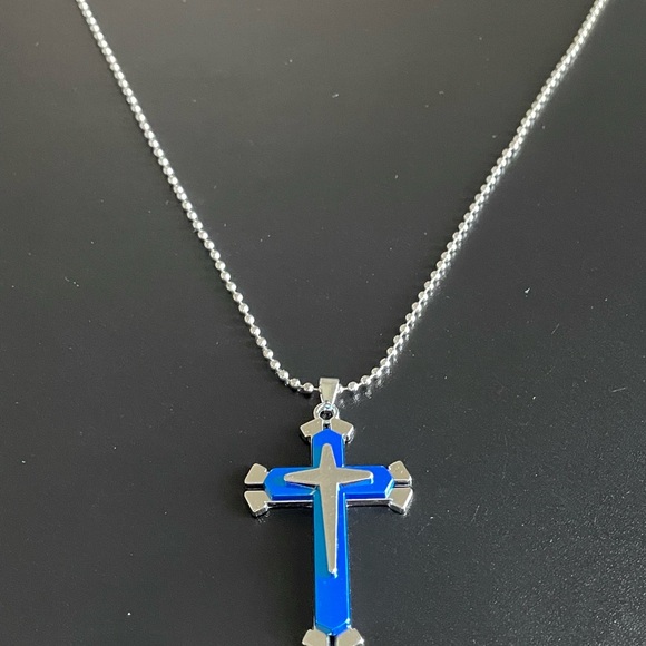 Blue silver cross necklace for men - Picture 9 of 9